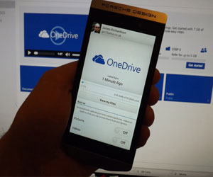 مصر اليوم - مايكروسوفت تطلق تطبيق ون درايف إلى بلاك بيري 10