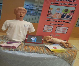   مصر اليوم - عناية تدرب طالبات عسير على الإسعافات الأولية