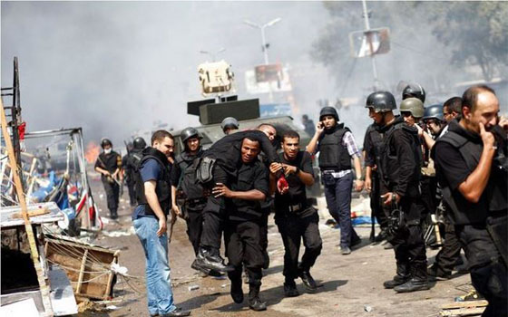   مصر اليوم - رئيس المنظمة المصرية لحقوق الإنسان ينتقد تقرير المجلس القومي ويكشف غموضه