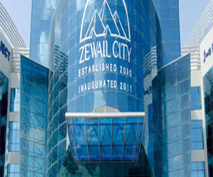   مصر اليوم - محمد غنيم يحاضر طلاب مدينة زويل عن دور العلوم الأساسية في تطوير الطب