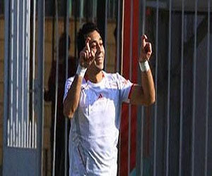   مصر اليوم - لجنة الانضباط تنهي موسم صلاح أمين بسبب إشارة سياسية