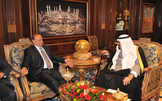   مصر اليوم - رسالة من الملك عبد الله إلى الرَّئيس هادي للاختيار بين قطر والسعوديَّة