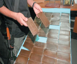 مصر اليوم - مباحث الغردقة تقبض على محكوم وفي حيازته حشيش