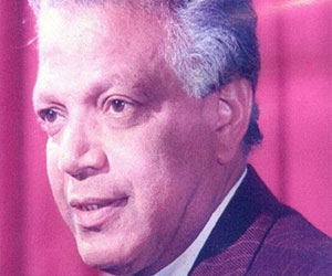   مصر اليوم - وفاة المخرج المسرحي حسين جمعة عن عمر يناهز 89 عامًا