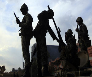   مصر اليوم - قائد عسكري بريطاني يمنع قواته من تناول السندويتش