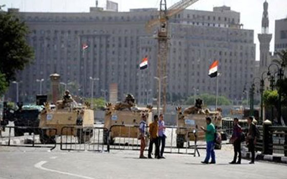   مصر اليوم - قوات الأمن تُكثّف من انتشارها في ميادين القاهرة والجيزة ومحيط الاتحاديّة