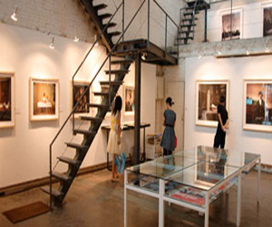   مصر اليوم - أميركا القلقة معرض تصوير فوتوغرافي لجارى وينوجراند