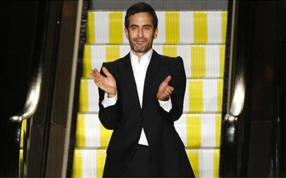   مصر اليوم - مارك جايكوبيز يغادر لويس فويتون للأبد بعد 16 عامًا من العطاء الإبداعيّ