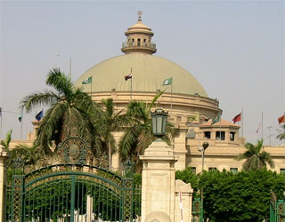 مصر اليوم - أفراد الأمن الإداري تلقّوا تدريبات مكثّفة طيلة فترة إجازة نصف العام