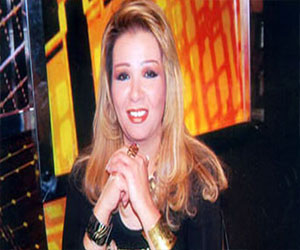   مصر اليوم - منى الحسيني تنسحب من إنتخابات النادي الأهلي