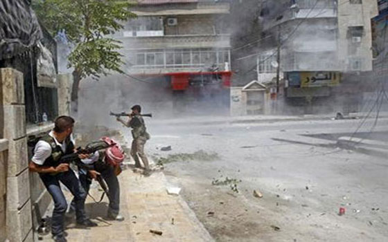   مصر اليوم - اشتباكات مع المعارضة في ريف دمشق ودرعا وحمص ومقتل مسعف ميداني في إدلب