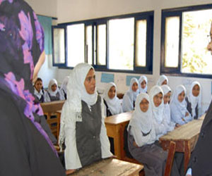   مصر اليوم - نائب رئيس هيئة الأبنيّة التعليميّة يتفقد مدرسة ناصر في سوهاج