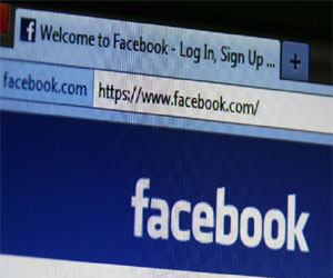   مصر اليوم - دراسة: فيس بوك قد يزيد من اضطرابات السلوك الغذائي لدى النساء