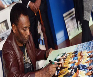   مصر اليوم - بيليه يُرشح البرازيل ويُطالب بتخفيف الضغط عن نيمار