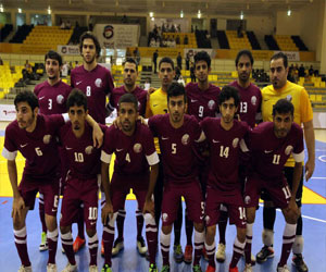   مصر اليوم - عنابي الصالات ينهي تجمعه الأول بتدريبات جدية