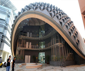   مصر اليوم - مصدر يقدم منحاً دراسية للطلبة المبدعين بـ 7 مليون دولار