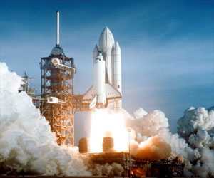   مصر اليوم - المركبة الفضائية سيوز تهبط في كازاخستان وعلى متنها 3 رواد فضاء