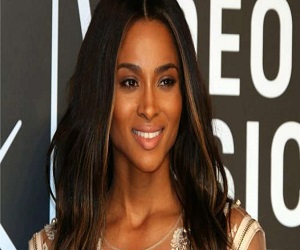   مصر اليوم - المغنية كيارا تنفق 20 آلاف دولار على غرفة مولودها