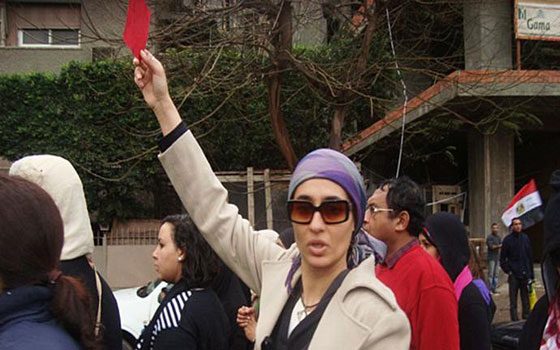   مصر اليوم - التحرّش الجنسيّ كابوس تنام وتستيقظ عليه كلّ النساء