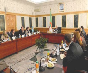   مصر اليوم - تنصيب اللجنة المكلفة بإعداد مشروع قانون لإنشاء الصندوق الخاص بالنساء المطلقات