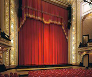   مصر اليوم - فرقة مسرح كيجان تدخل في دراما حقيقية مع بلدية الحي