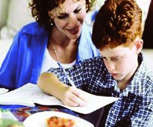 مصر اليوم - علمي طفلك كيف يكون رجلاً