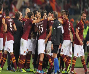   مصر اليوم - روما يتفاوض مع نيوكاسل لضم مدافعه الفرنسي ديبوتشي