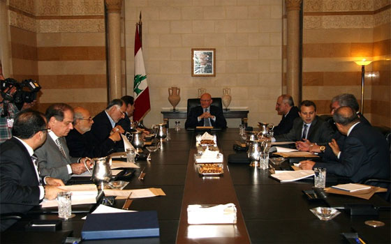   مصر اليوم - الخلاف السياسي الكبير حول بند المقاومة في البيان الوزاري يهدِّد بمستقبل قاتم