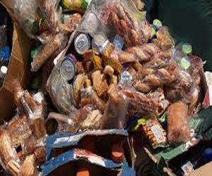   مصر اليوم - مصادرة وإتلاف أكثر من 5 أطنان من المواد الغذائية المجهولة في مكة المكرمة