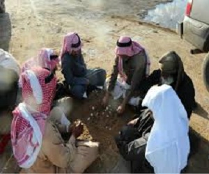   مصر اليوم - لعبة السيجة الشعبية شطرنج المسنين في محافظة حقل