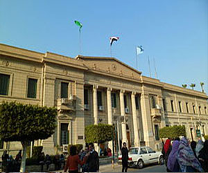   مصر اليوم - طلاب دراسات الحقوق العليا يرفضون تغيير اللائحة الداخليّة