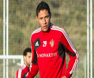   مصر اليوم - النّني يساهم في فوز بازل السّويسريّ بخماسيّة في مرمى اراو