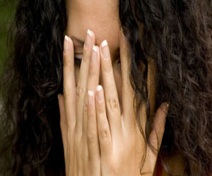   مصر اليوم - الامتناع عن البكاء يصيب بالهشاشة النفسية