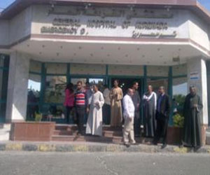   مصر اليوم - عُمَّال مستشفى الغردقة يُضربون للمطالبة بالتثبيت