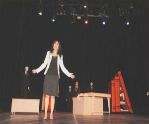   مصر اليوم - لقاءات عبد القادر علولة فضاء لتكوين الفرق المسرحية الشابة