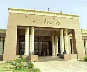   مصر اليوم - زيارة لطلاب جامعة القاهرة لأقسام الشّرطة