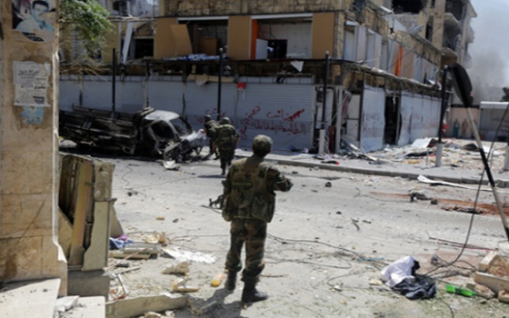   مصر اليوم - المعارضة تسّتهدف مطار التيفور العسكريّ بصواريخ غراد في محافظة حمص