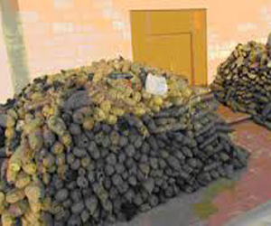 مصر اليوم - ضبط طن بانجو داخل سيّارة قبل عبورها قناة السويس