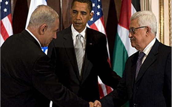   مصر اليوم - مصر تُؤيّد تمسّك عباس بمرجعيّة عملية السلام وتُطالب بتسوية النزاع