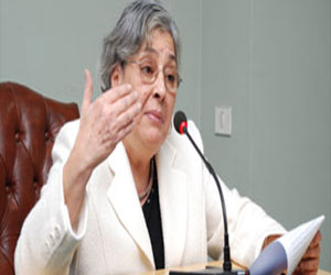   مصر اليوم - تكريم الكاتبة رضوى عاشور بآداب عين شمس