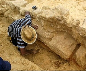   مصر اليوم - استكمال مشروع تسجيل الآثار لدى المواطنين في غزة