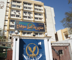 مصر اليوم - تشديدات أمنيَّة بالتَّزامن مع الدَّعوات إلى التَّظاهر في سوهاج