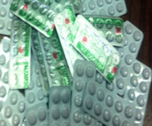 مصر اليوم - إحباط محاولة لتهريب 800 ألف قرص مخدر وسجائر مجهولة في الوادي الجديد