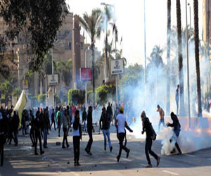 مصر اليوم - طُلاب المَحْظورَة يُدْمرون مُحتويات حُقُوق القاهرة