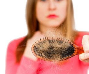   مصر اليوم - نصائح لاكتشاف سبب  تساقط شعرك