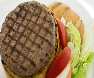   مصر اليوم - حانة ألمانية للوجبات الخفيفة تقدم خصماً للزبائن المهذبين والودودين