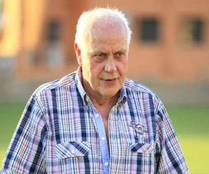   مصر اليوم - أوتوفيستر يجهز لاعبي المريخ السوداني لمواجهة نسور الخرطوم