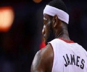   مصر اليوم - 43 نقطة لجيمس في سلة فريقه السابق في الدوري الأميركي للمحترفين