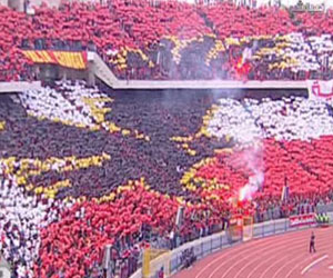   مصر اليوم - استقبال خاص من جماهير الأهلي للثنائي جيلبيرتو وفلافيو قبل مواجهة بترو أتليتكو للإسماعيلي