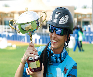 مصر اليوم - خلود الخوري بطلَّة سباق ولي عهد دبي للقدرة